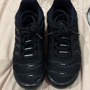 Nike Kids Black Sneakers